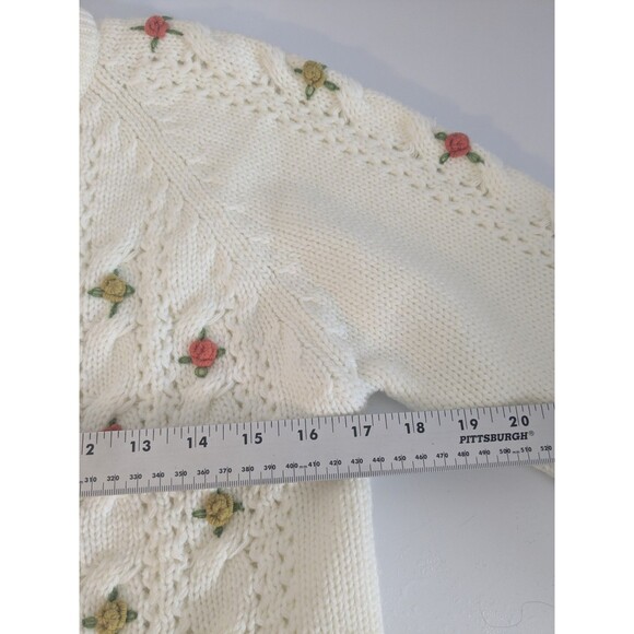 Vintage Bara Granny Core Cream Sweater Cardigan with 3D roses Size 36 XS?? - Picture 6 of 7